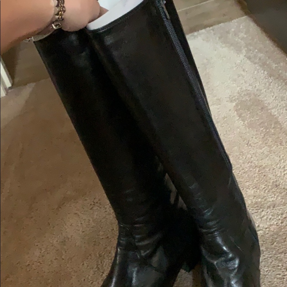Boots! - Picture 4 of 6